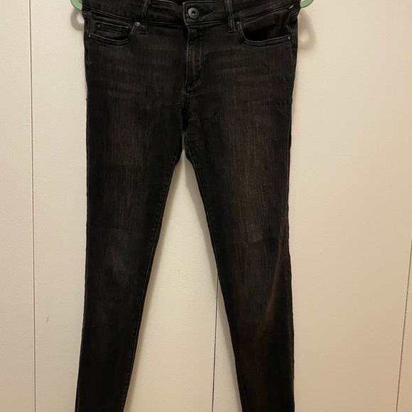 Like new DL1961 Emma black faded jeans sz 26 - Picture 2 of 2